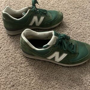 New balance sneakers. Size 9